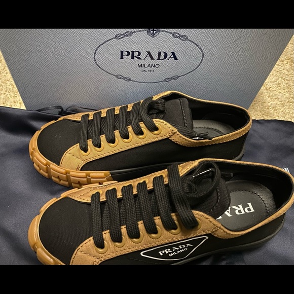 Prada sneakers - Picture 1 of 4